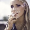 煙草吸う女性は嫌われる？初めたきっかけや男性の本音を知ろう！デメリットはなに？